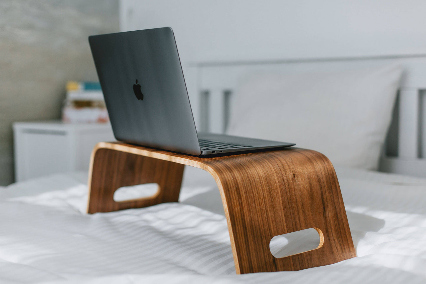 Sohva-alusta kannettavalle