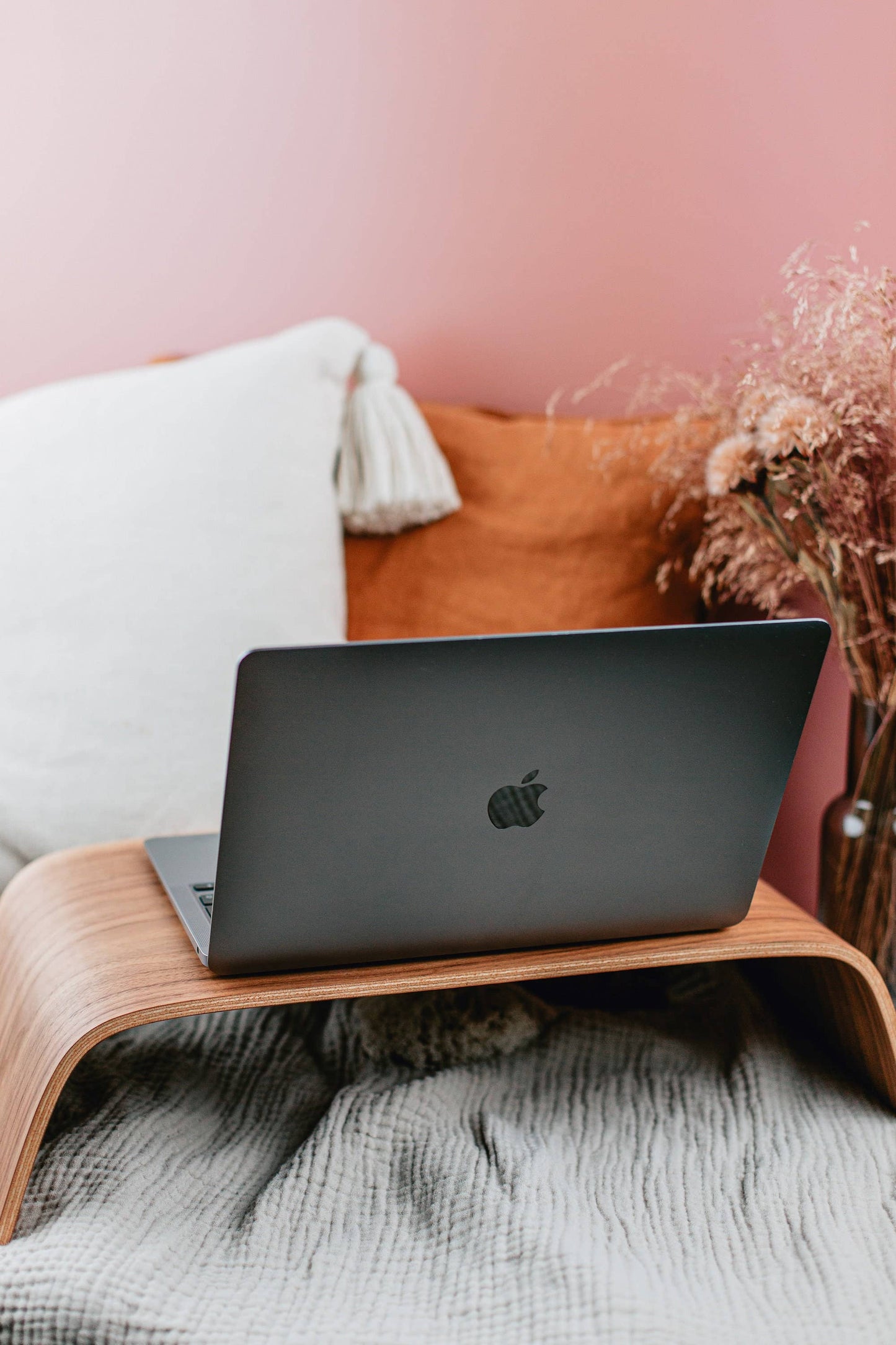 Sohva-alusta kannettavalle